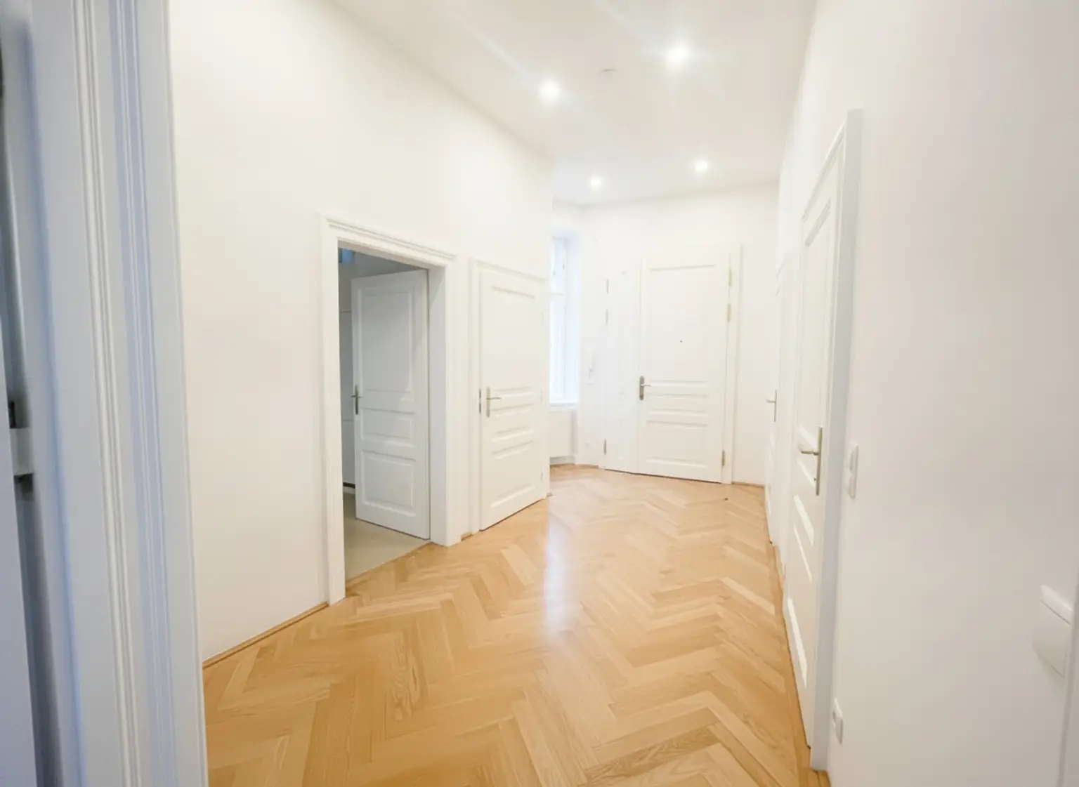 UNBEFRISTET: Nette, helle 2-Zimmerwohnung nahe Naschmarkt