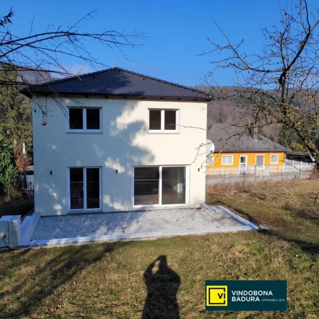 PRESSBAUM!  SCHLÜSSELFERTIGES FAMILIENEIGENTUM AUF 765m² EIGENGRUND IN BESTER LAGE.