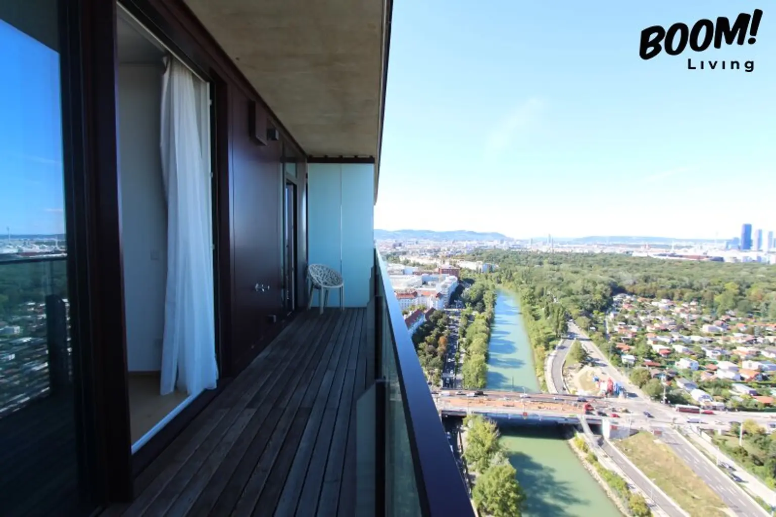 Iconic Living im TRIIIPLE Tower – Architektur, Design und Komfort