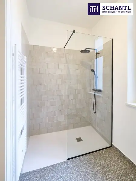 Luxuriöses Penthouse in Bestlage: Private Liftfahrt - 50 m² Sonnenterrasse - 5 Zimmer. So will man leben!