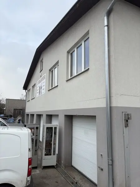 GEWERBEOBEKT MIT RENDITE-MÖGLICHKEIT: BÜRO - LAGER - WERKSTATT - STELLFLÄCHEN