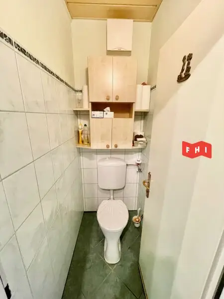 Südwestseitige 3 Zimmer Eigentumswohnung mit Loggia, Klimaanlage, Autoabstellplatz & PV-Balkonkraftwerk.