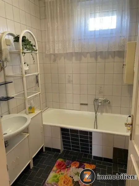 Nähe Rechnitz: Bezugsfertiges Wohnhaus mit Wintergarten!