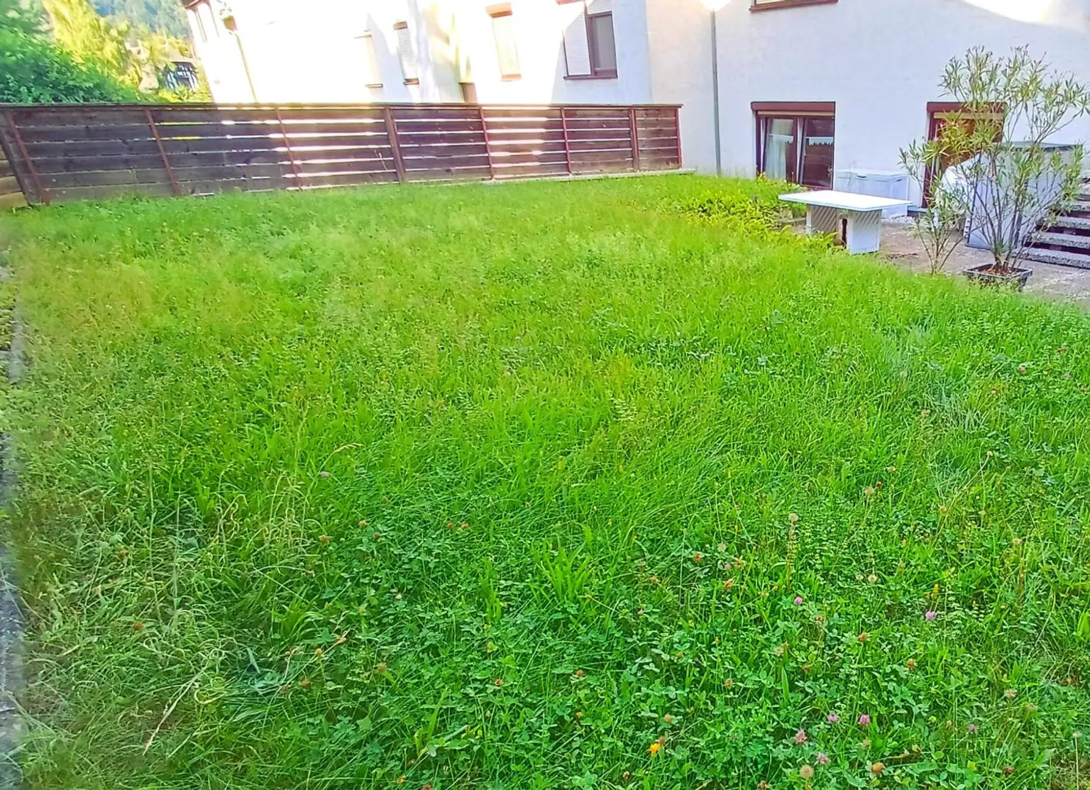 Traumhafte Fernsicht. Loggia. Garten. Ruhelage. 3 Zimmmer in Graz Nord