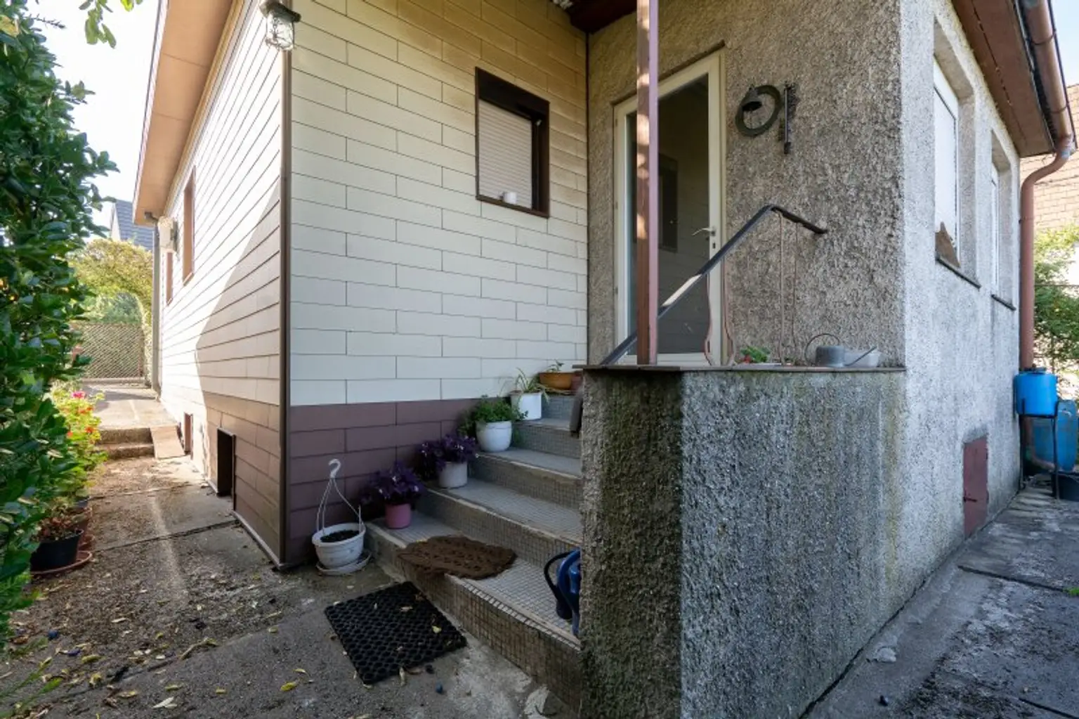 Ruhig, grün, perfekt – 4-Zimmer-Haus mit Garage und Garten in Keferfeld