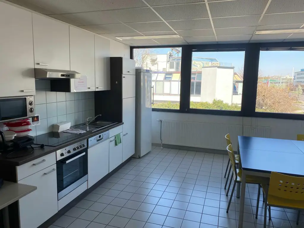 FIRMENSTANDORT-Büros in verschieden Größen oder ganze Etage in Wien 23 - gesamt 331 m²- teilbar ab ca. 23 m²