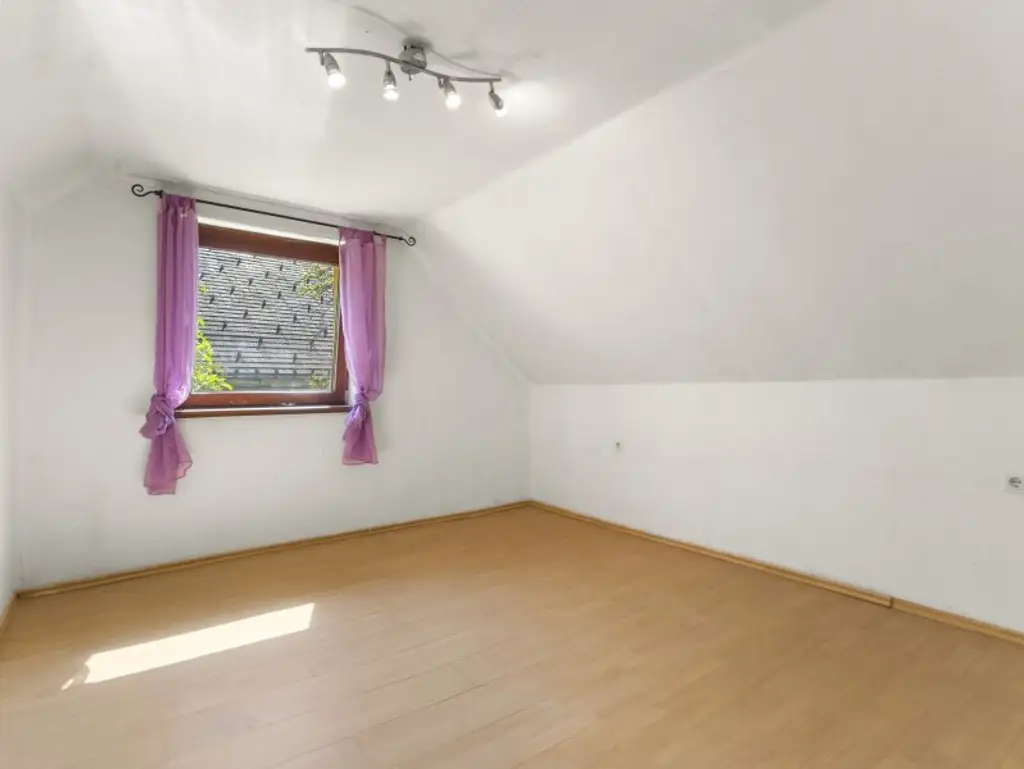 Zweifamilienwohnhaus mit 200m² in Waidmannsdorf in Aussichtslage - Karawankenblickstraße