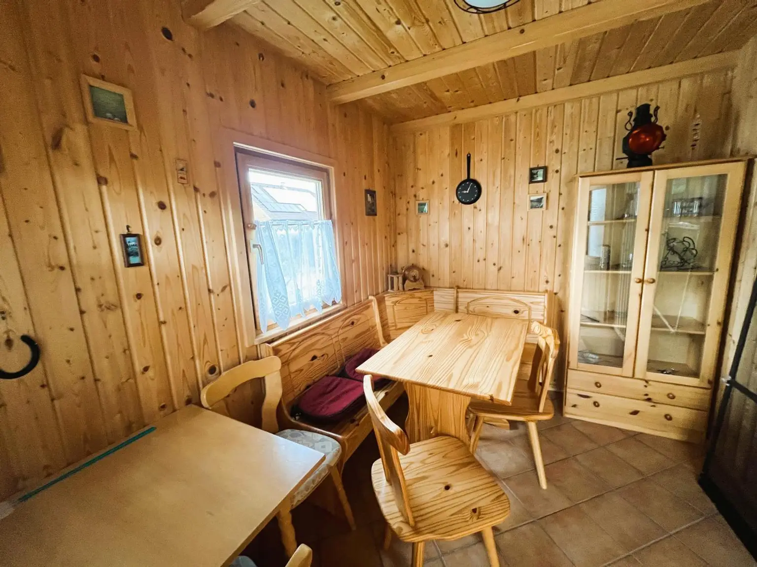 Gartenhütte innen