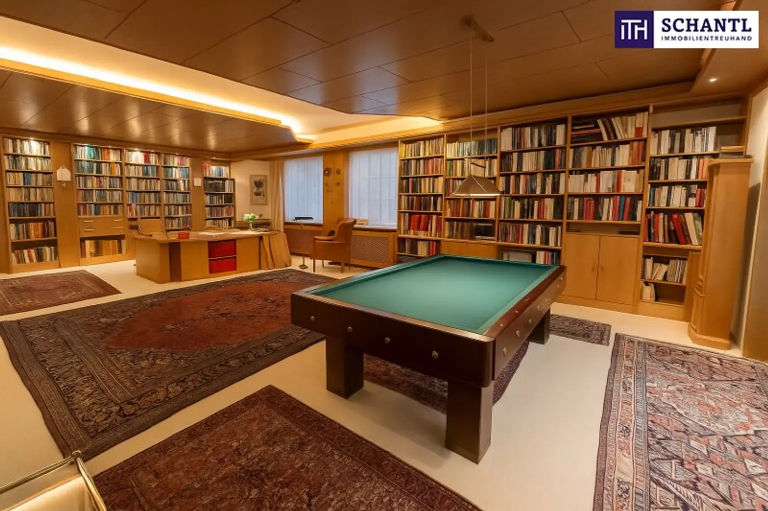 Traumhafter Bungalow mit Indoor-Pool, Weinkeller & großem Garten auf Eigengrund