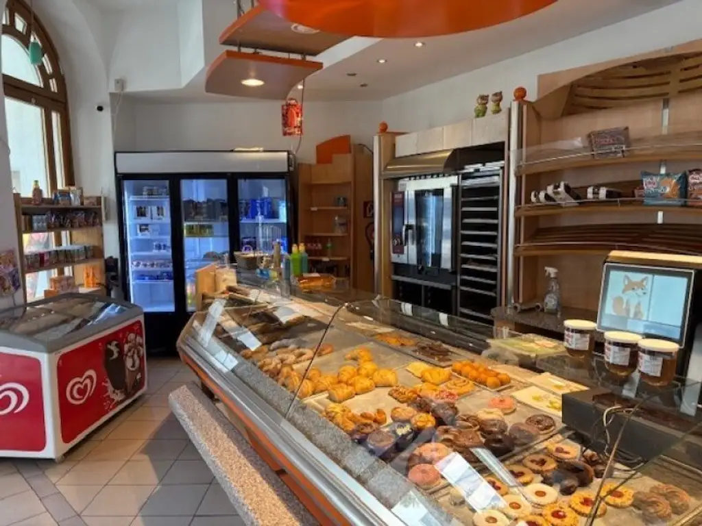 Cafe'-Bäckerei abzugeben !