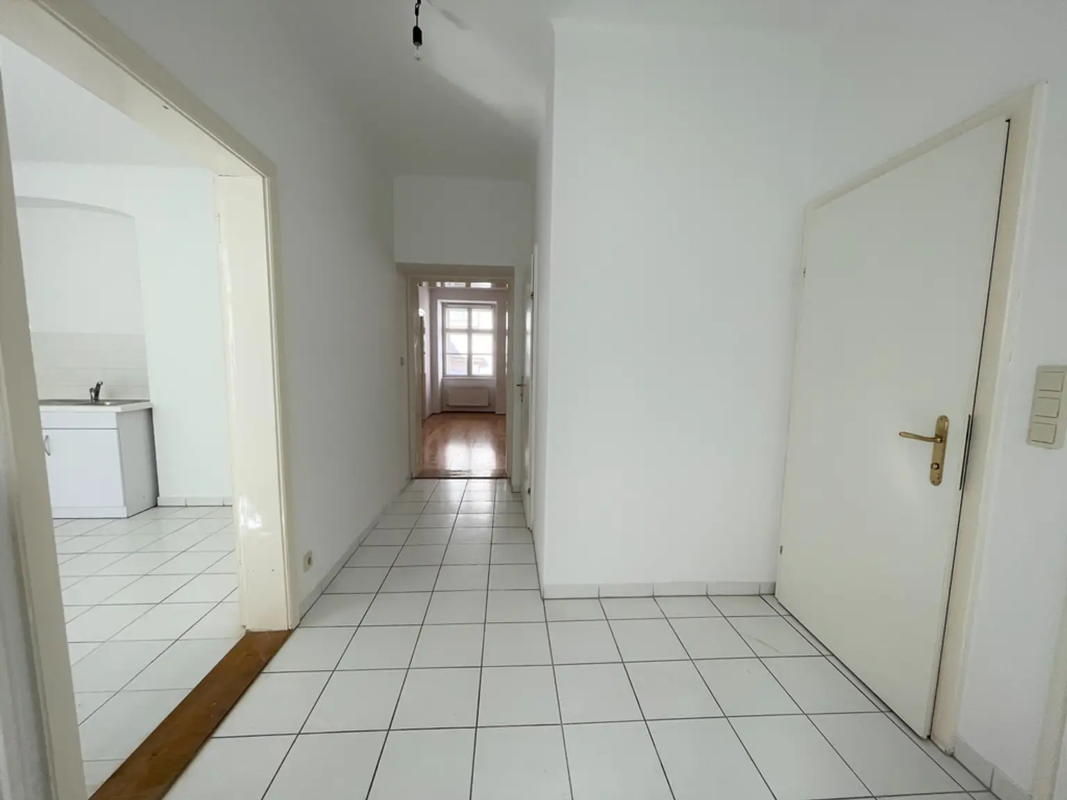 TOP-CITY-LAGE | ENTZÜCKENDE 2 ZIMMER | BALLGASSE