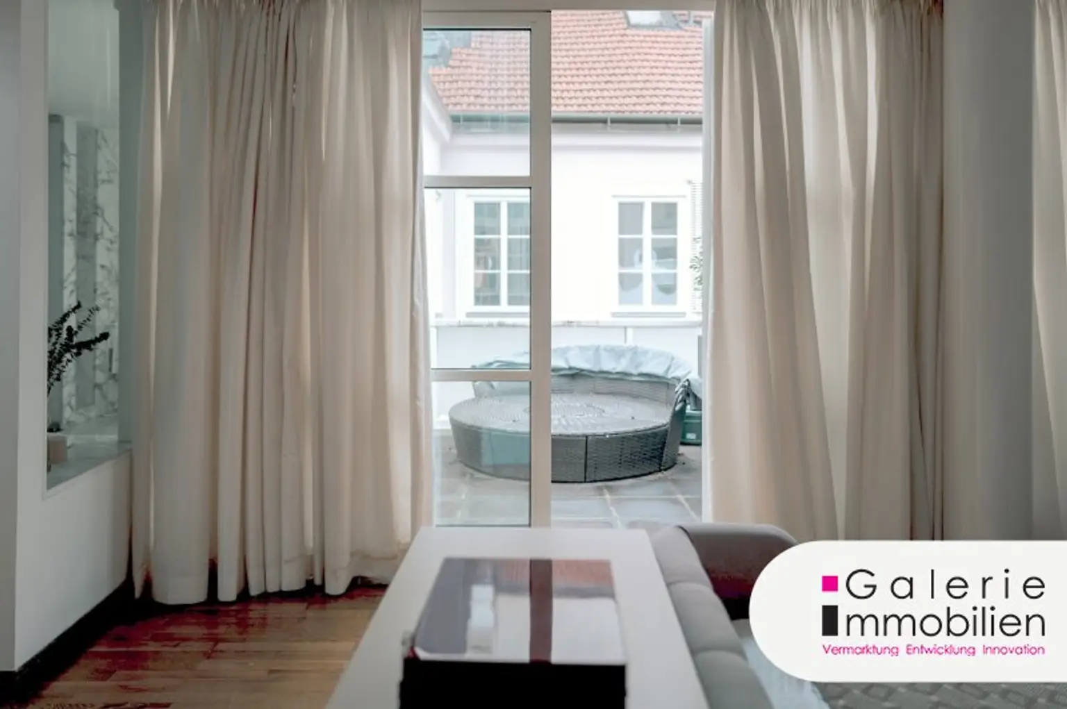 Badezimmer, Terrasse 2.OG