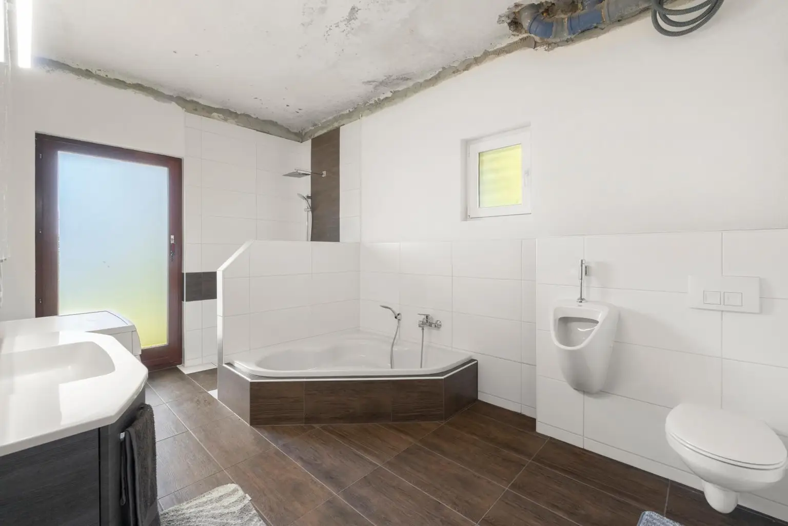 Großzügiges Wohnhaus mit 4 Wohneinheiten in herrlicher Aussichtslage - nähe Graz