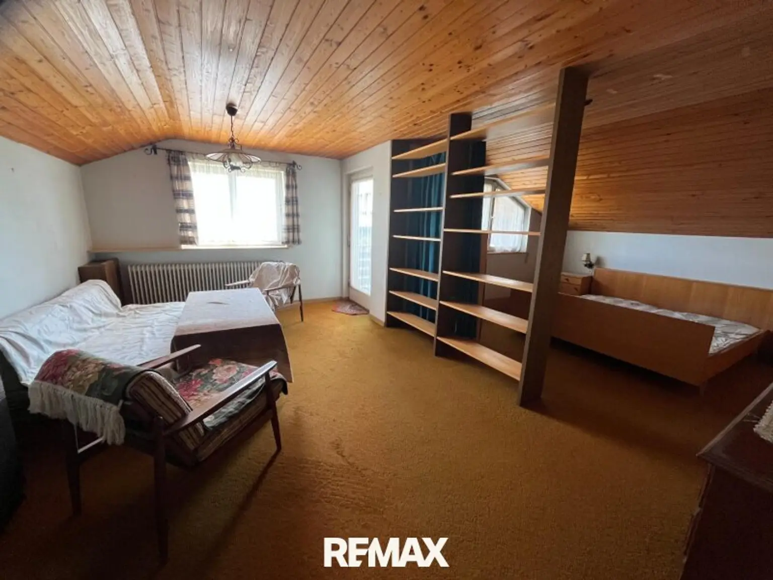 großes Zimmer DG oberes Haus