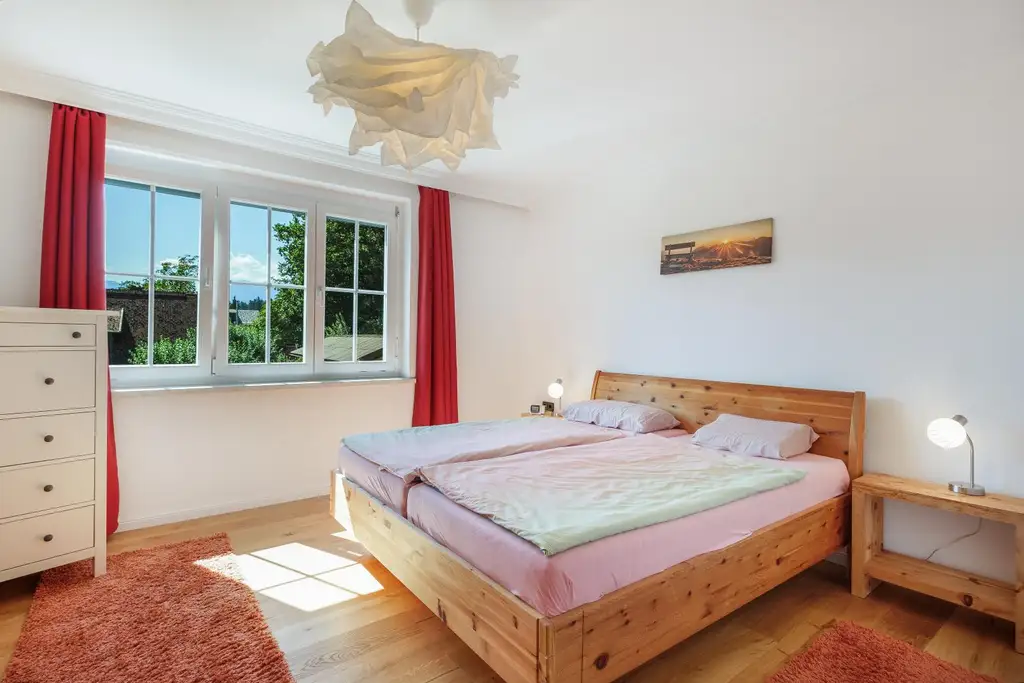 Charmante Eigentumswohnung mit Balkon & Kachelofen in Velden