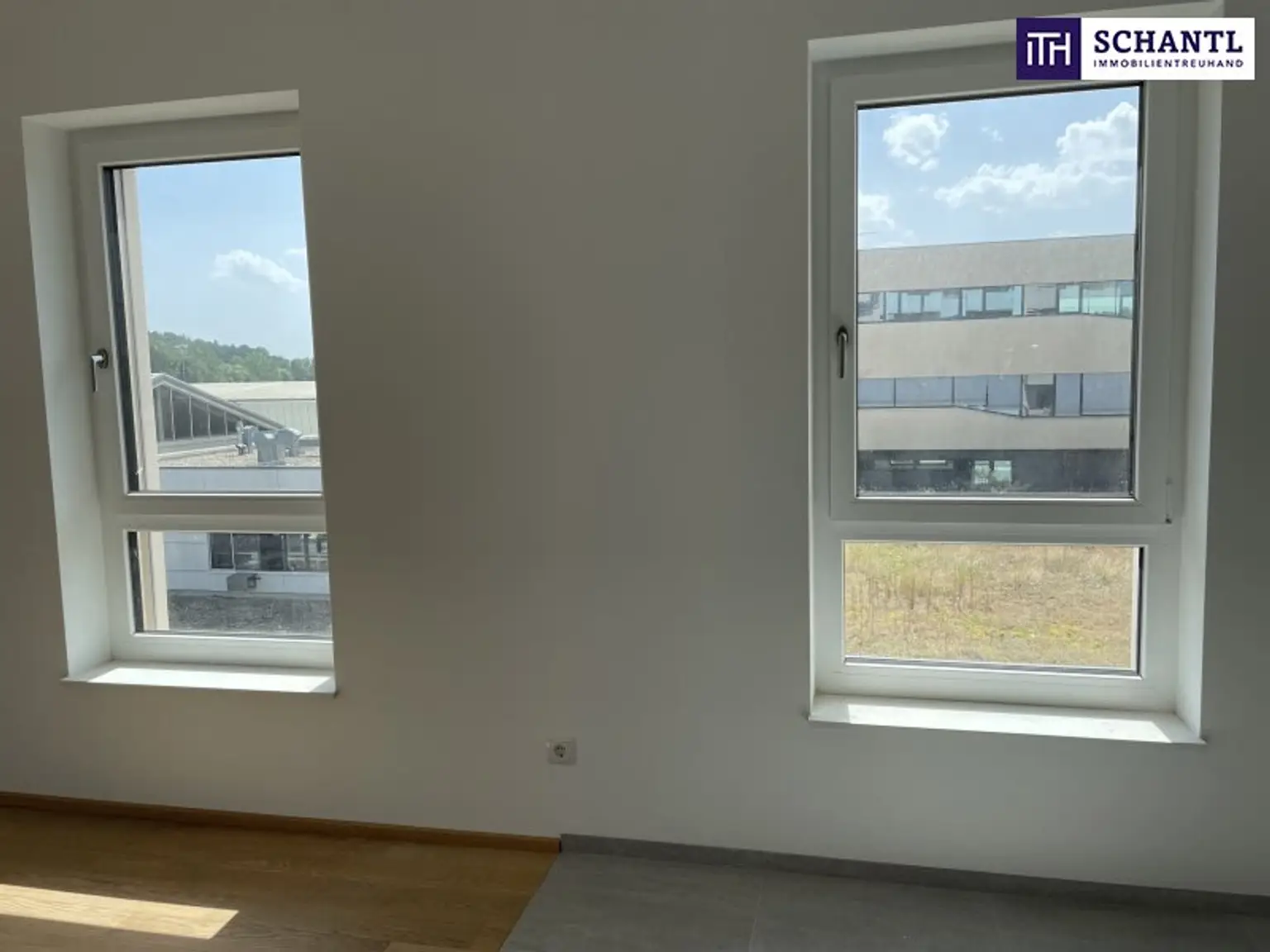 RIESIGE DACHTERRASSE + HOCHWERTIGE AUSSTATTUNG + SÜD/WEST Ausrichtung! + Tiefgarage! Nur 7 Min. von Graz entfernt!!
