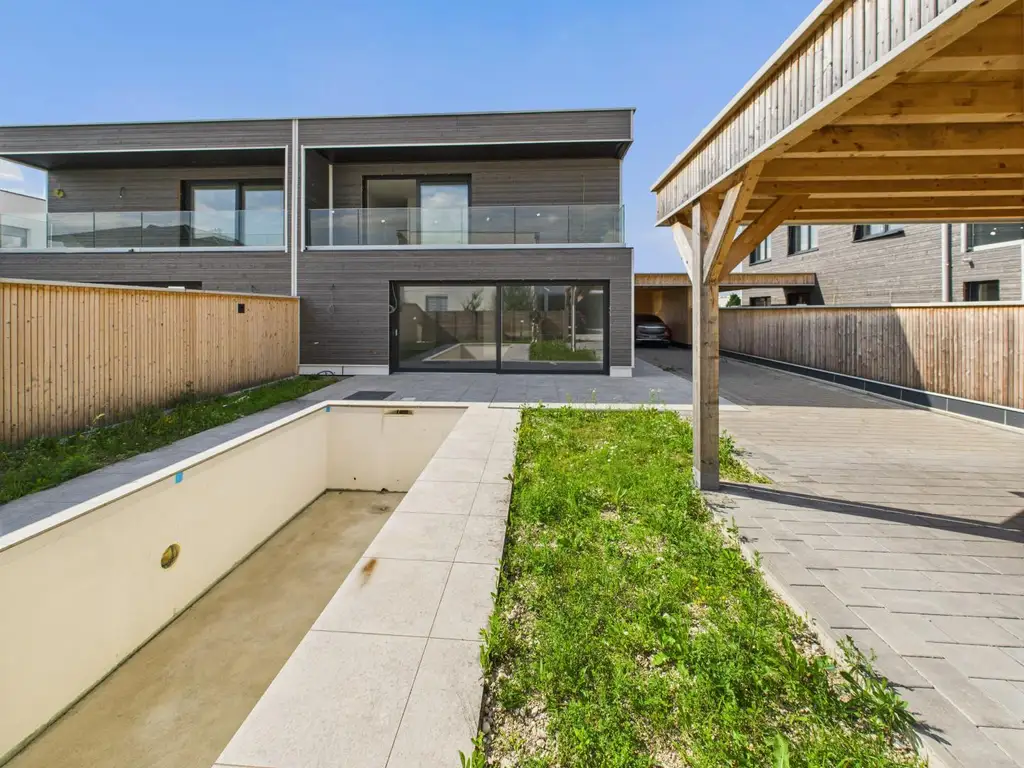 WELS-WEST: Ihr neues Smart Home mit Salzwasserpool, Carport & exklusiver Ausstattung