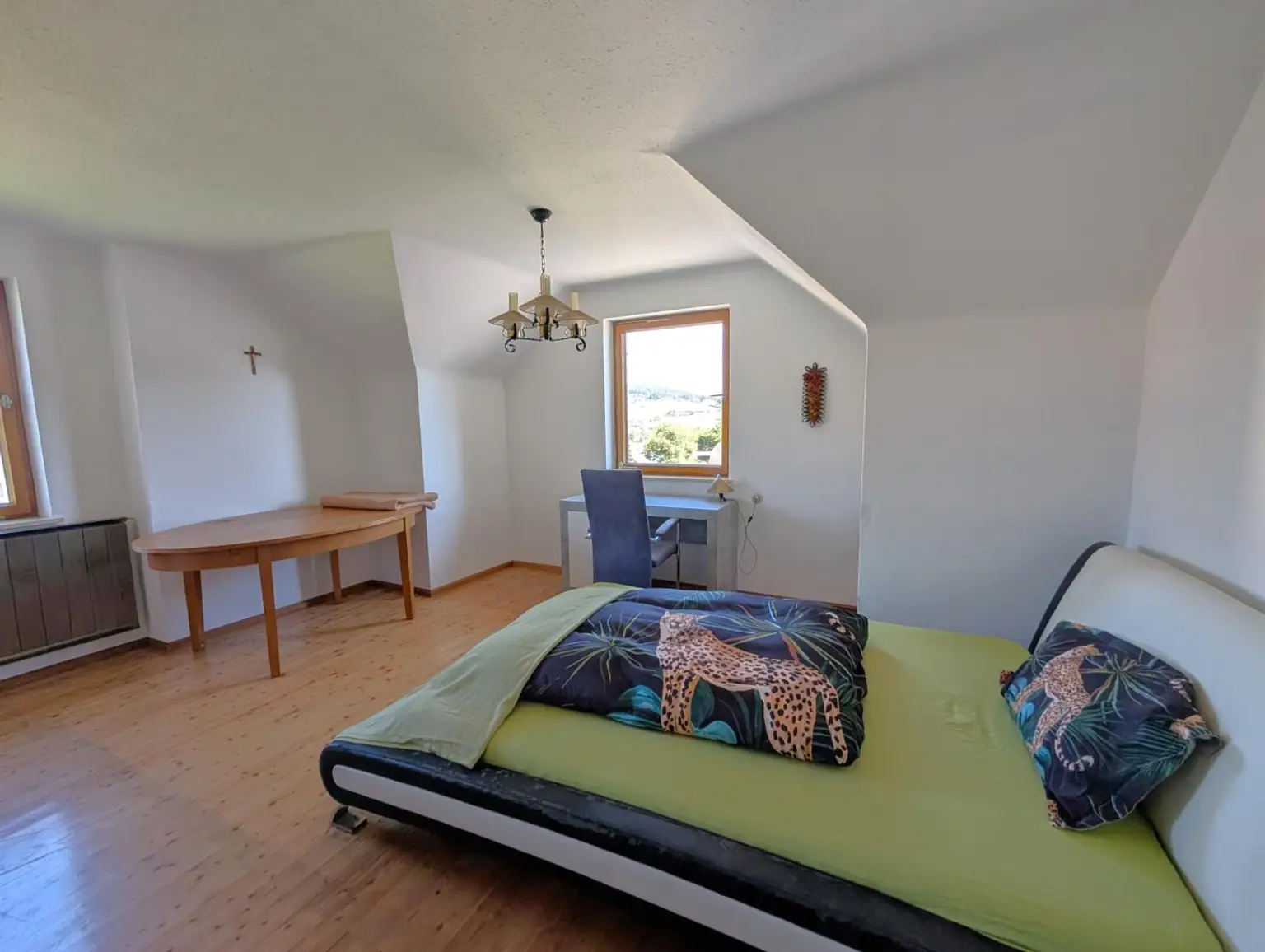 Großes Einfamilienhaus in zentraler Lage - Nur 25 Min. von Graz!