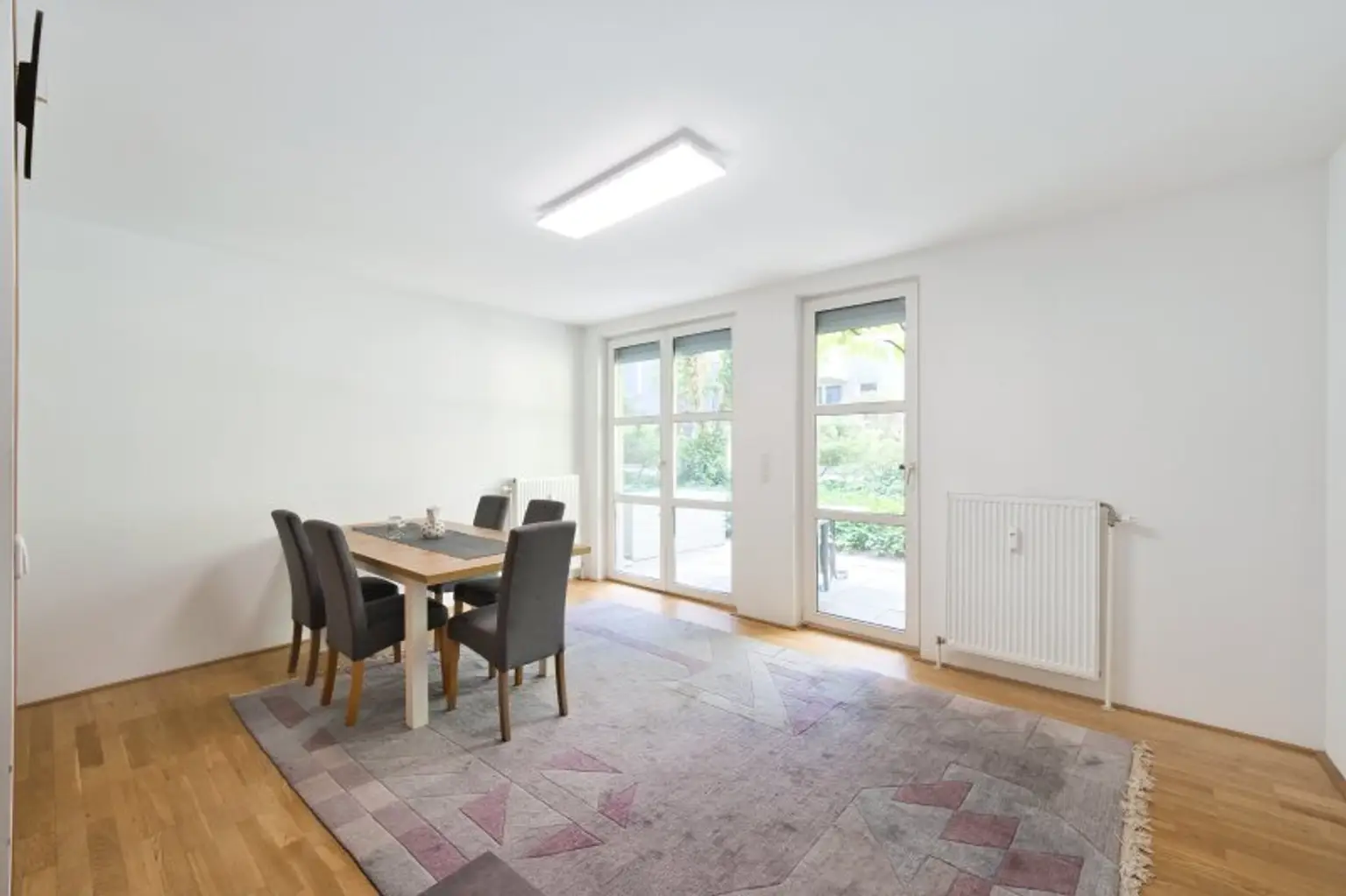 Renovierte 2,5-Zimmer-Wohnung mit Terrasse & Gartenidylle – ruhig wohnen, zentral leben