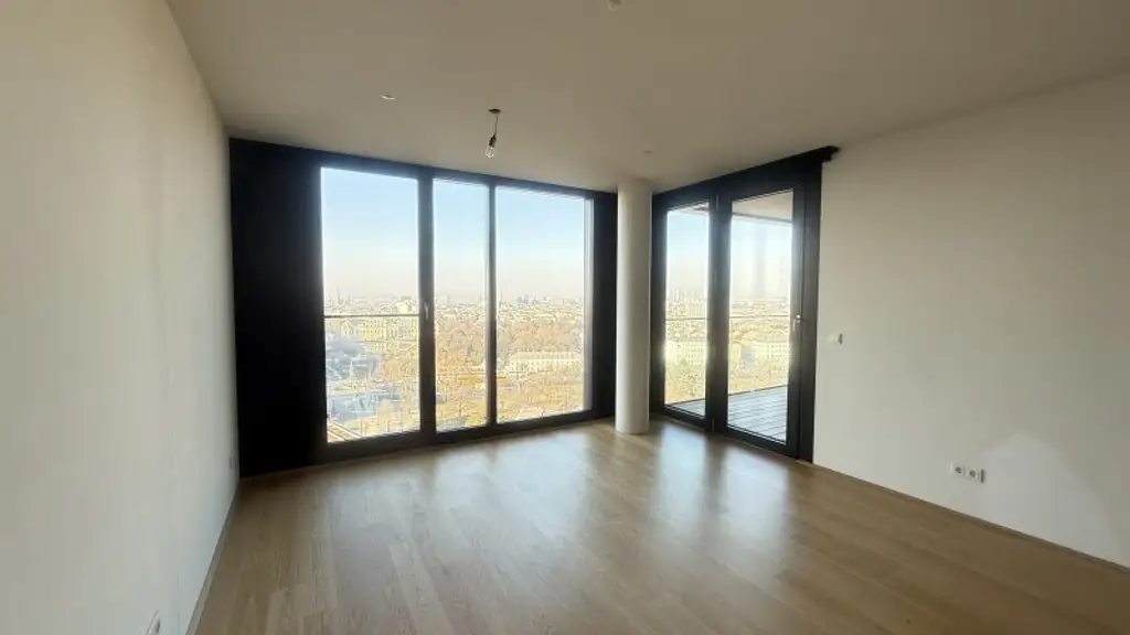 UNBEFRISTETE 2-Zimmer Neubauwohnung mit Freifläche + Extras im Haus