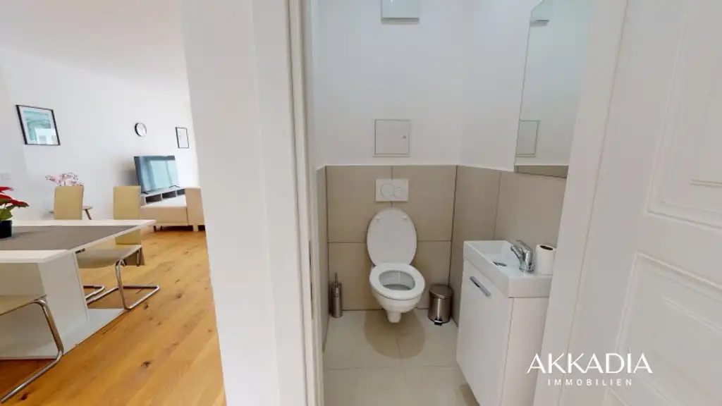 Stilvolle DG-Wohnung mit Balkon