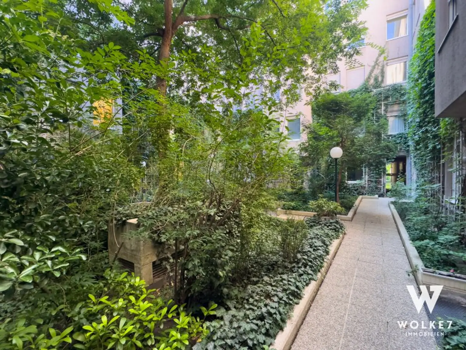 2-Zimmer-Wohnung mit hofseitiger Ausrichtung in Toplage | Absolute Ruhelage | Josefstädter Straße | Nähe U2, U6, Straßenbahn Linie 2