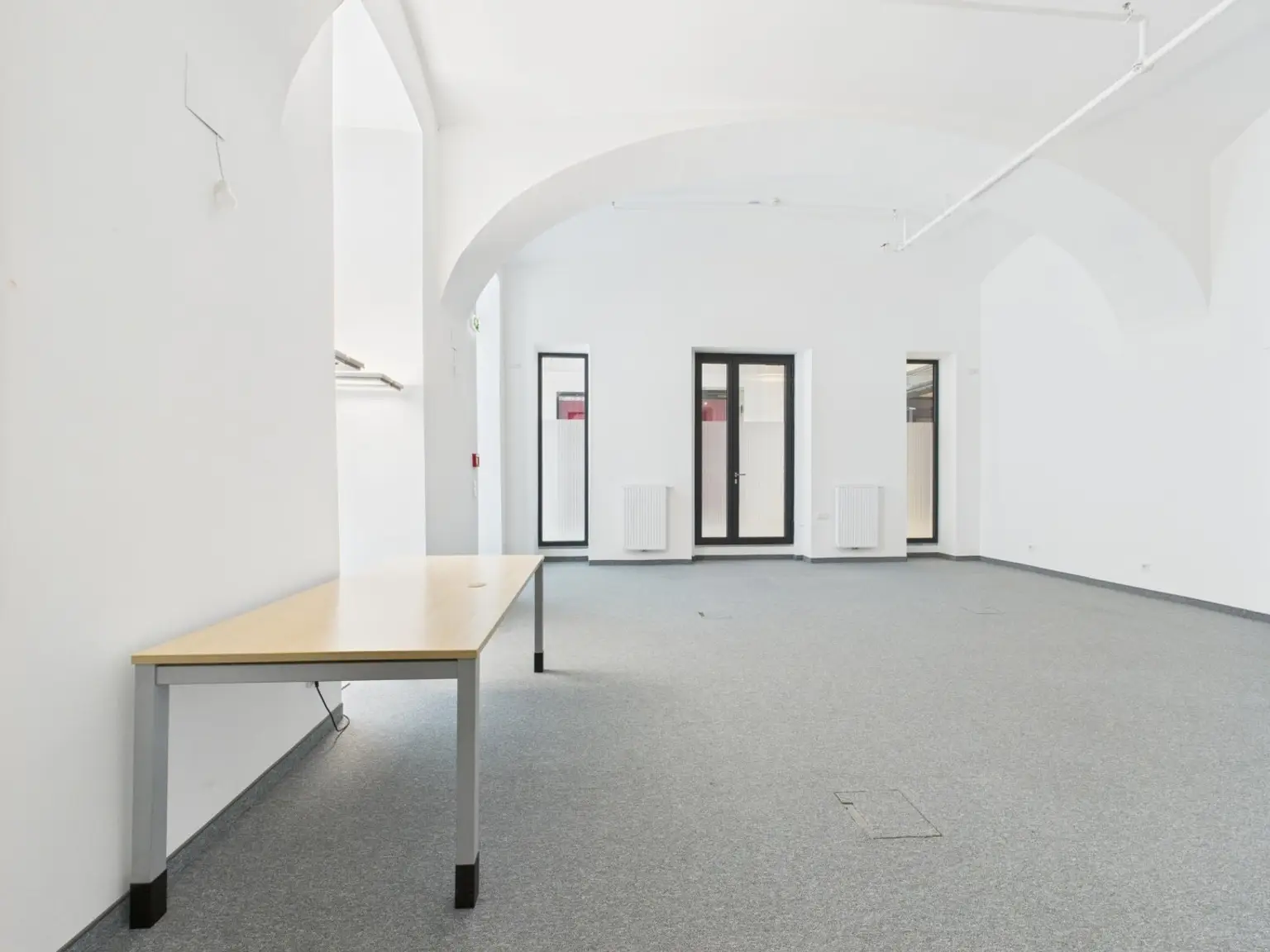 Geschäfts-/Galerie- Bürofläche mit ca. 74 m² in Toplage der Linzer Innenstadt