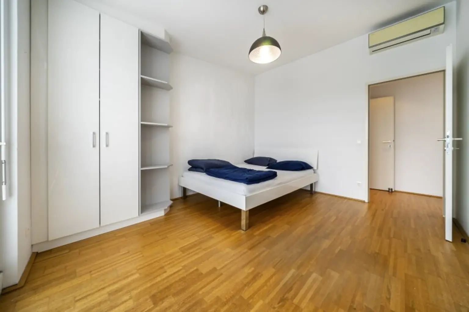 SAARPARK - AUSBLICK** Dachgeschosswohnung mit Innenhofterrasse **