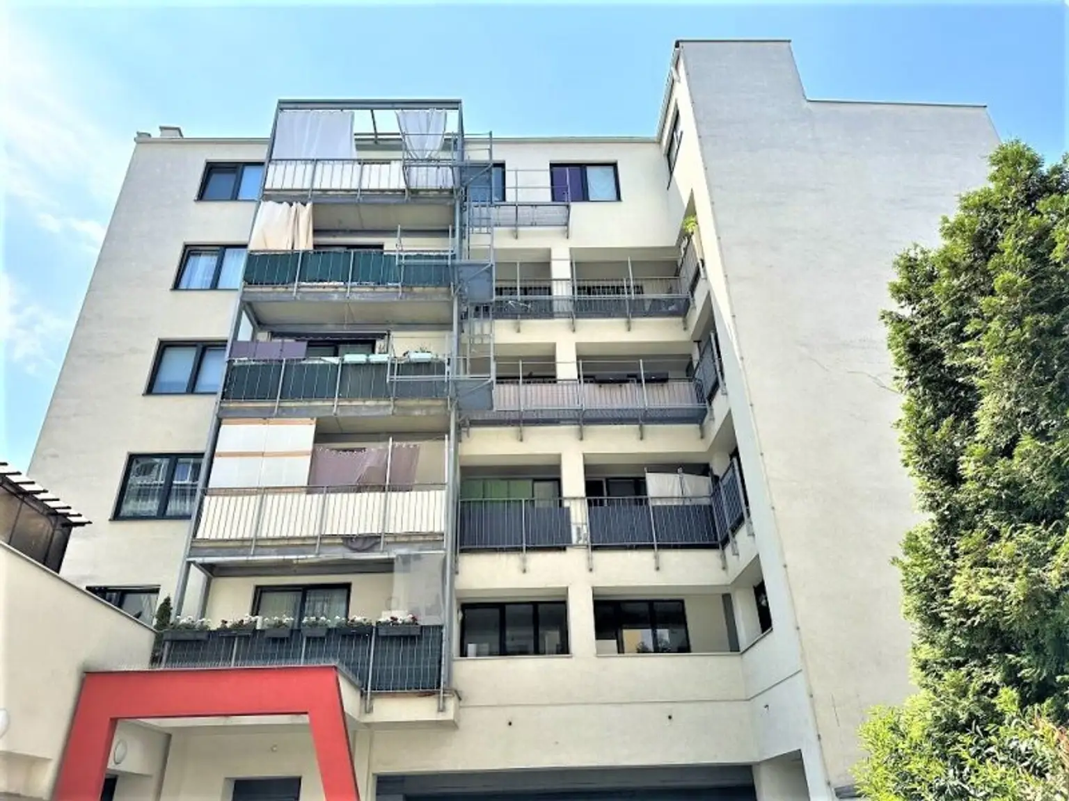 HOFRUHELAGE, HUMBOLDTGASSE, 80 m2 Neubau inkl. Loggia, 2 Zimmer, Komplettküche, Wannenbad, Parketten, U1-Nähe