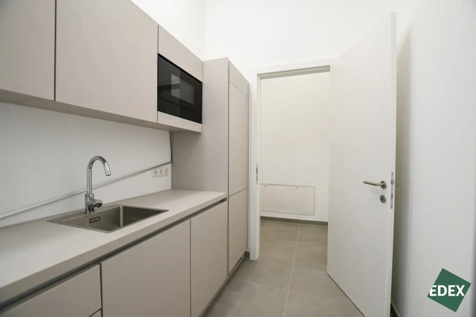 ERSTBEZUG| gute Sichtbarkeit in der Ungargasse