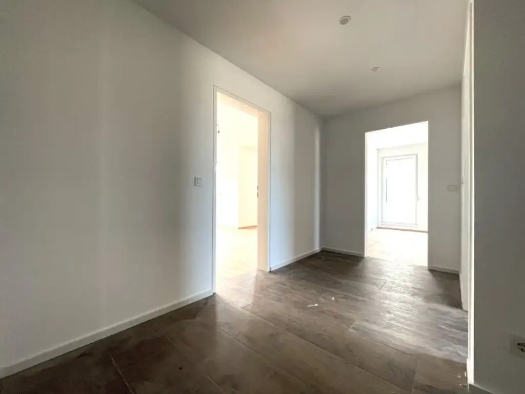Wunderschöne 2 Zimmerwohnung in Grünruhelage mit Balkon