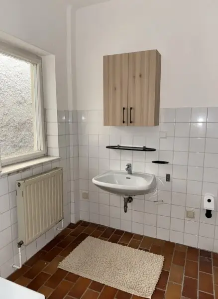 HIT!  GÜNSTIG,FREUNDLICH, BEQUEME 2 ZIMMER WOHNUNG IM ZENTRUM !