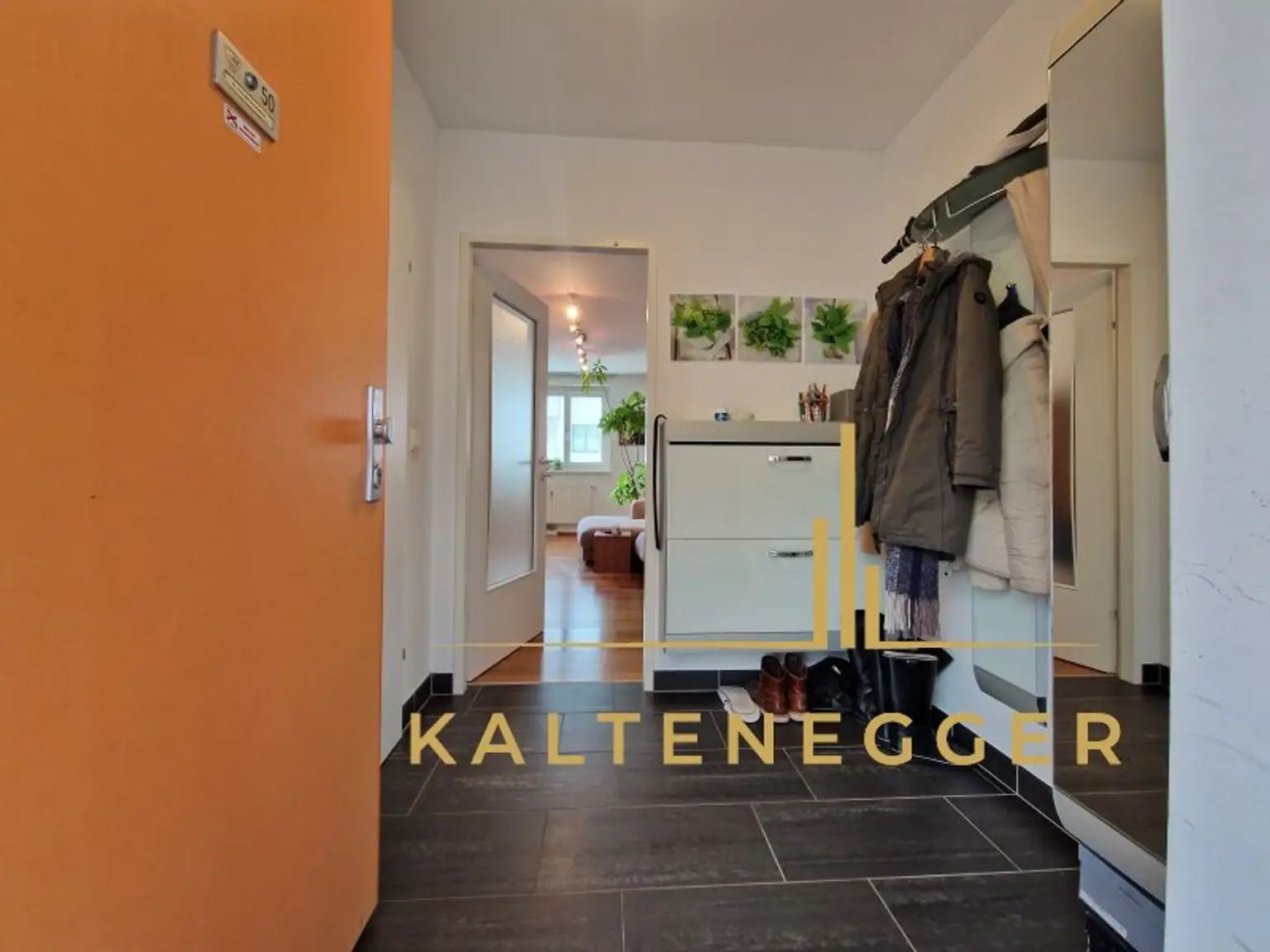 Vorraum ca. 3,94 m²