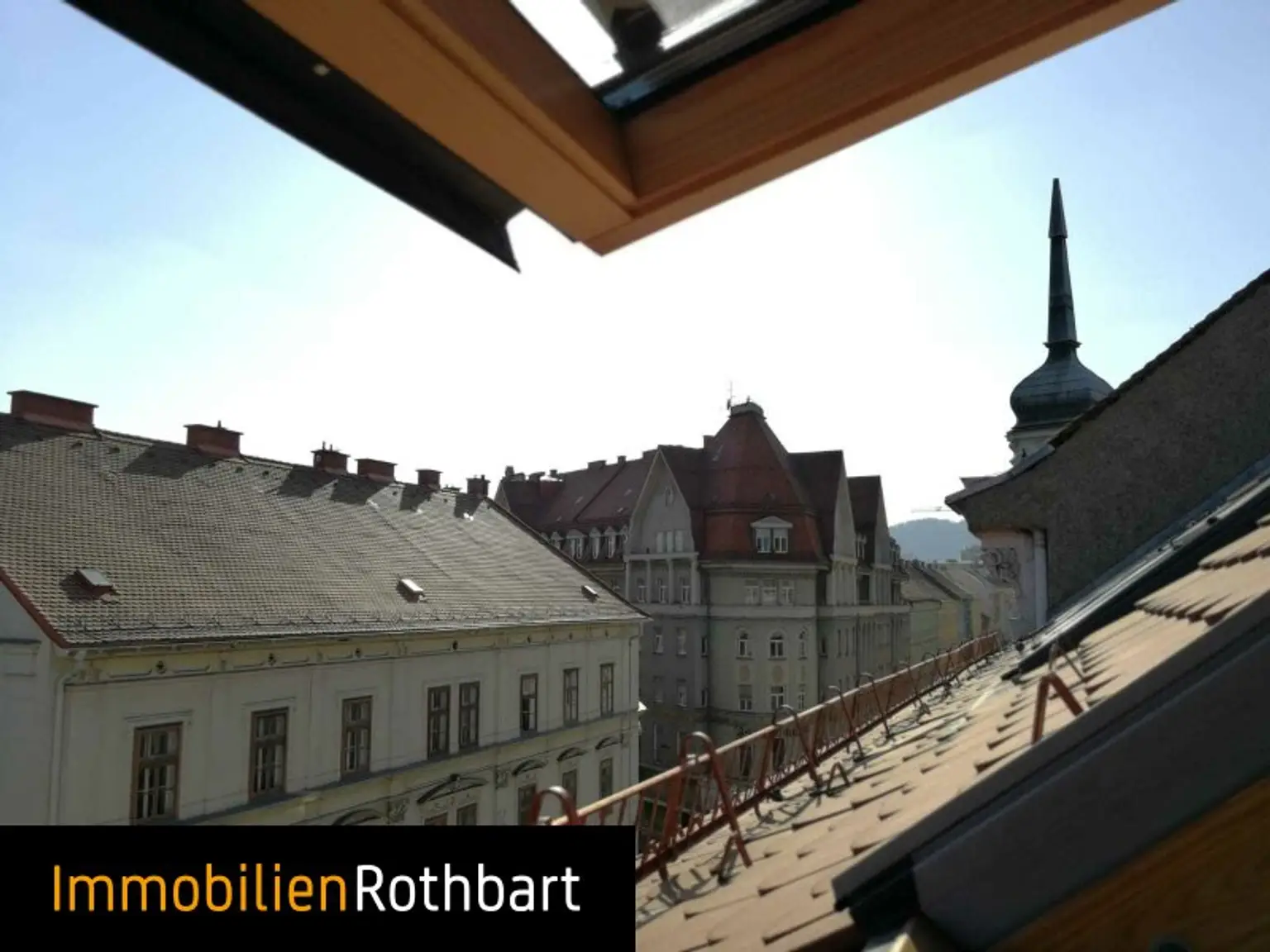 Dachgeschoßwohnung mit Galerie in bester Lage