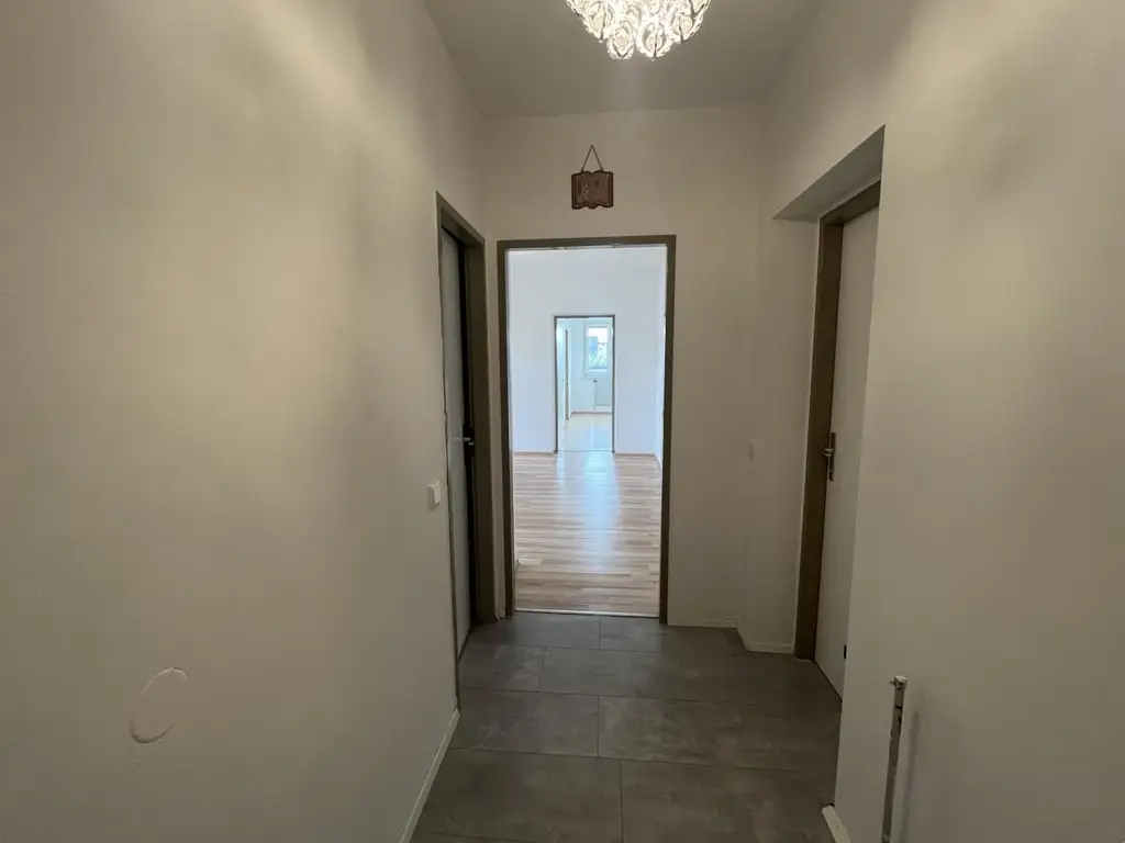 Zentral gelegen: 3-Zimmer-Wohnung mit herrlicher Loggia