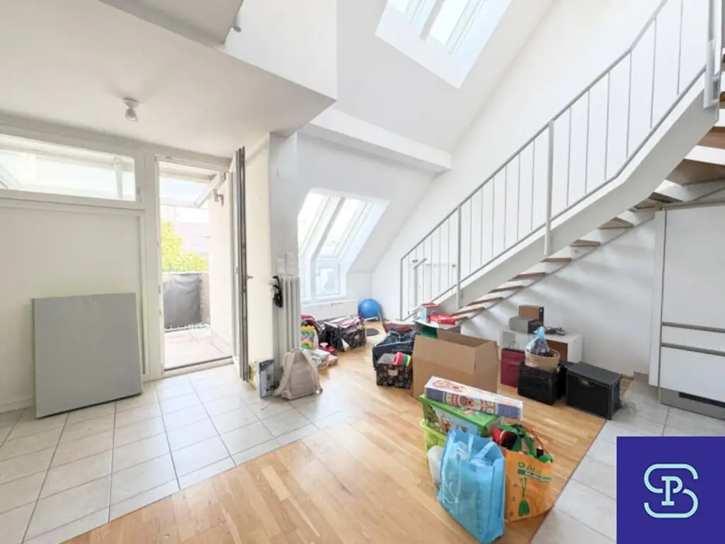 Wunderschöne 101m² Dachgeschoßwohnung mit Terrasse beim Yppenplatz - 1160 Wien