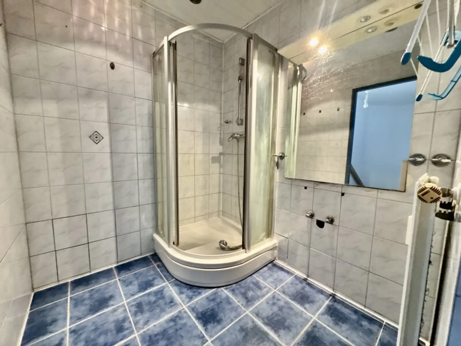 DACHGESCHOSSMAISONETTE MIT LOGGIA IN RUHELAGE