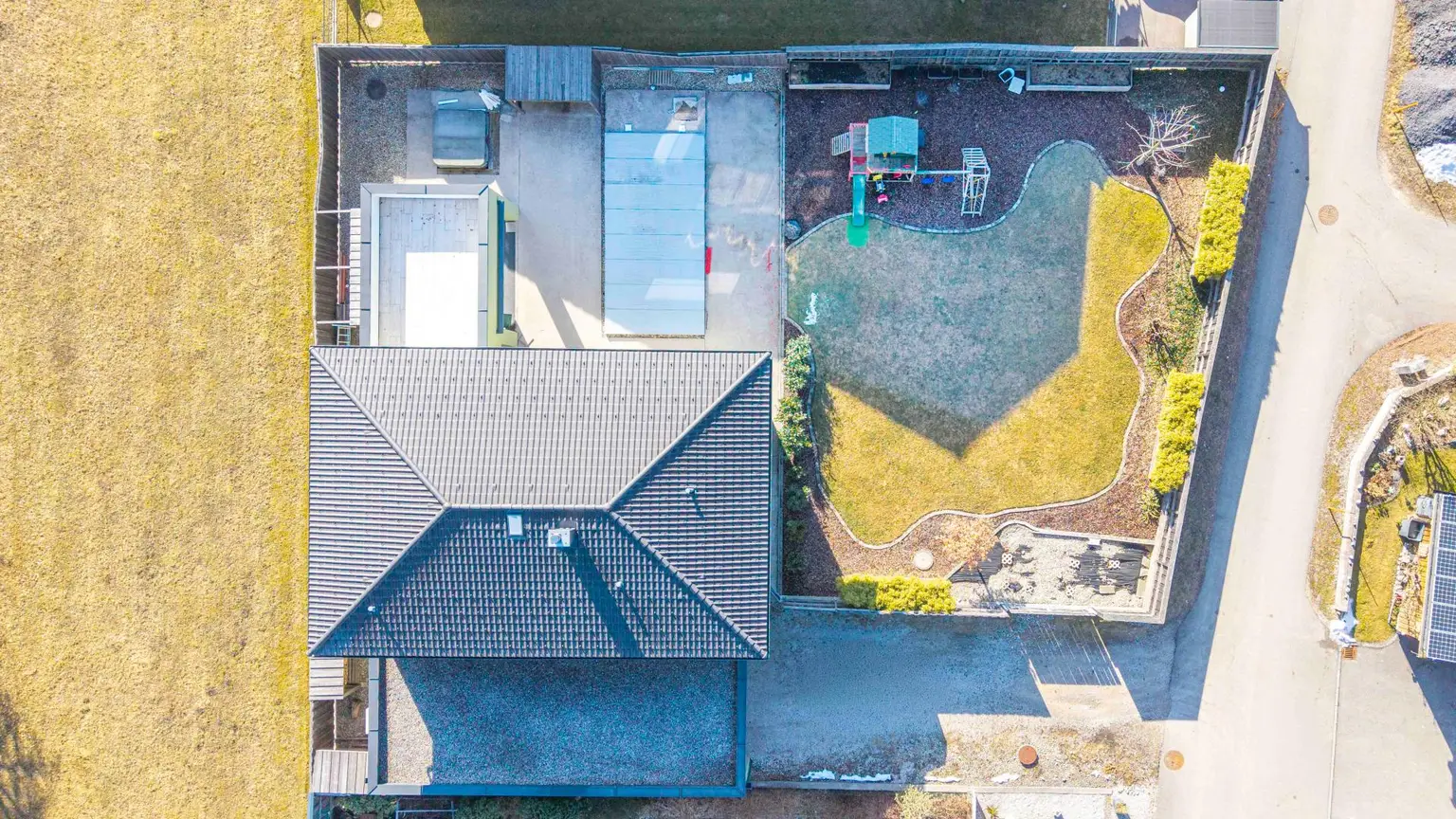 Luftbild Gesamtliegenschaft