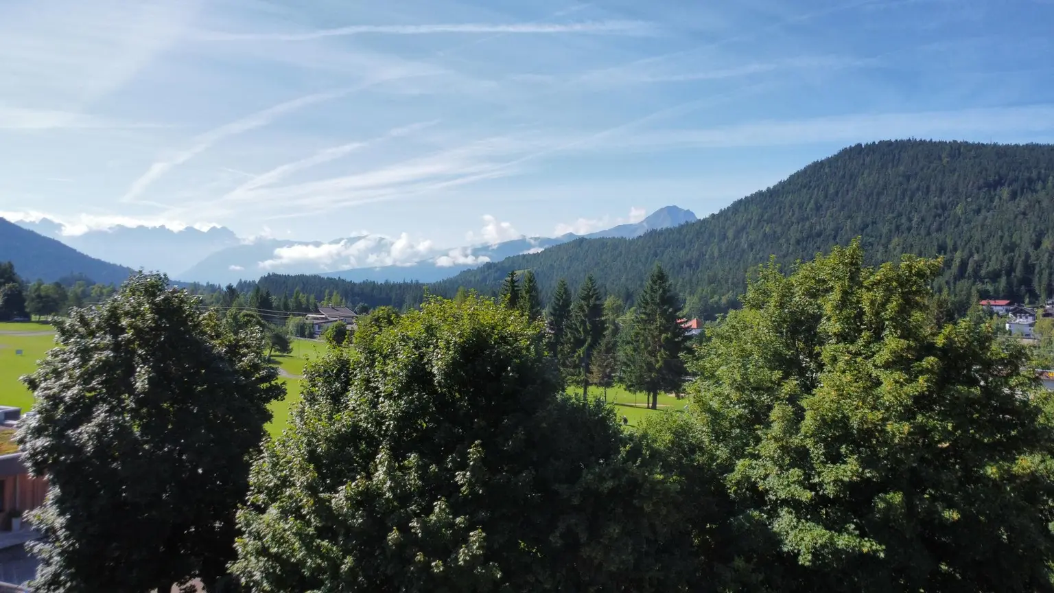 Geschichte zum Wohnen – Wohnhaus mit Garten in Top Lage in Seefeld!
