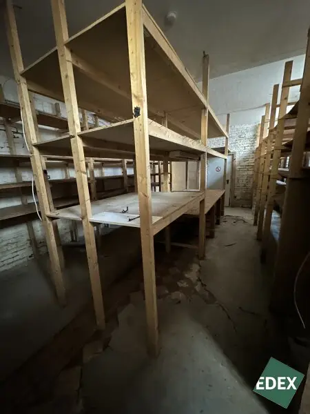 Großes Souterrain mit Erdgeschossfläche