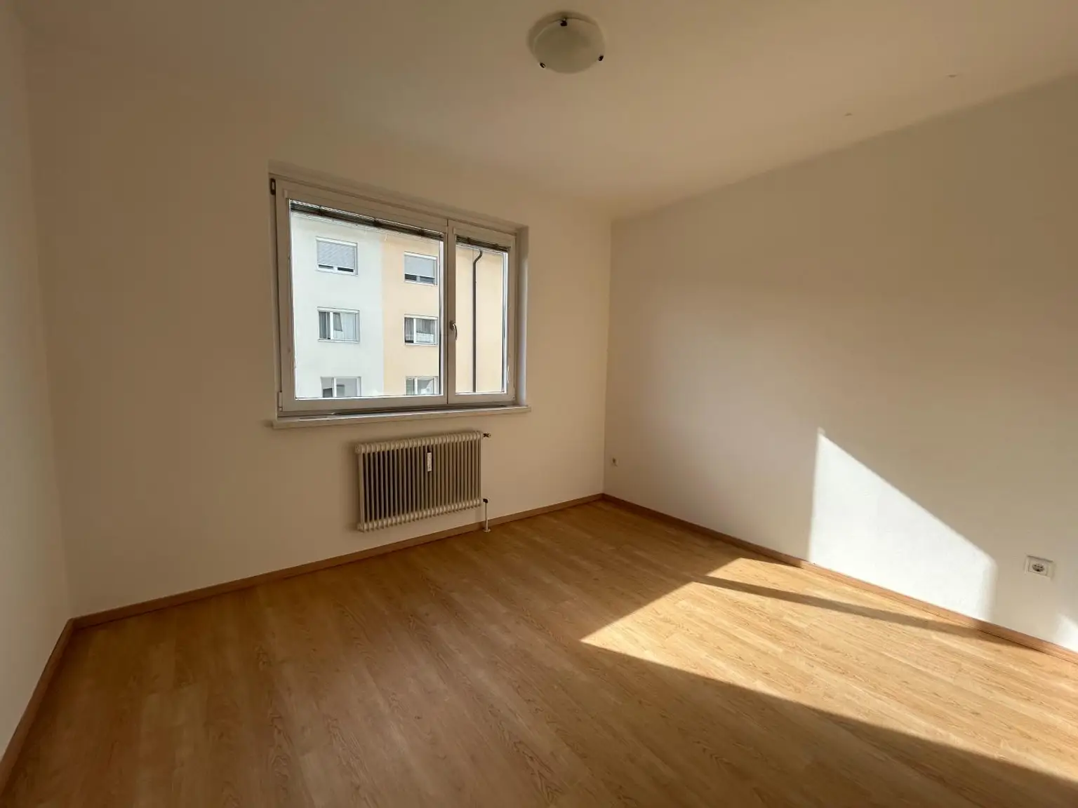 Schöne 2-Zimmer Wohnung in sonniger Lage!