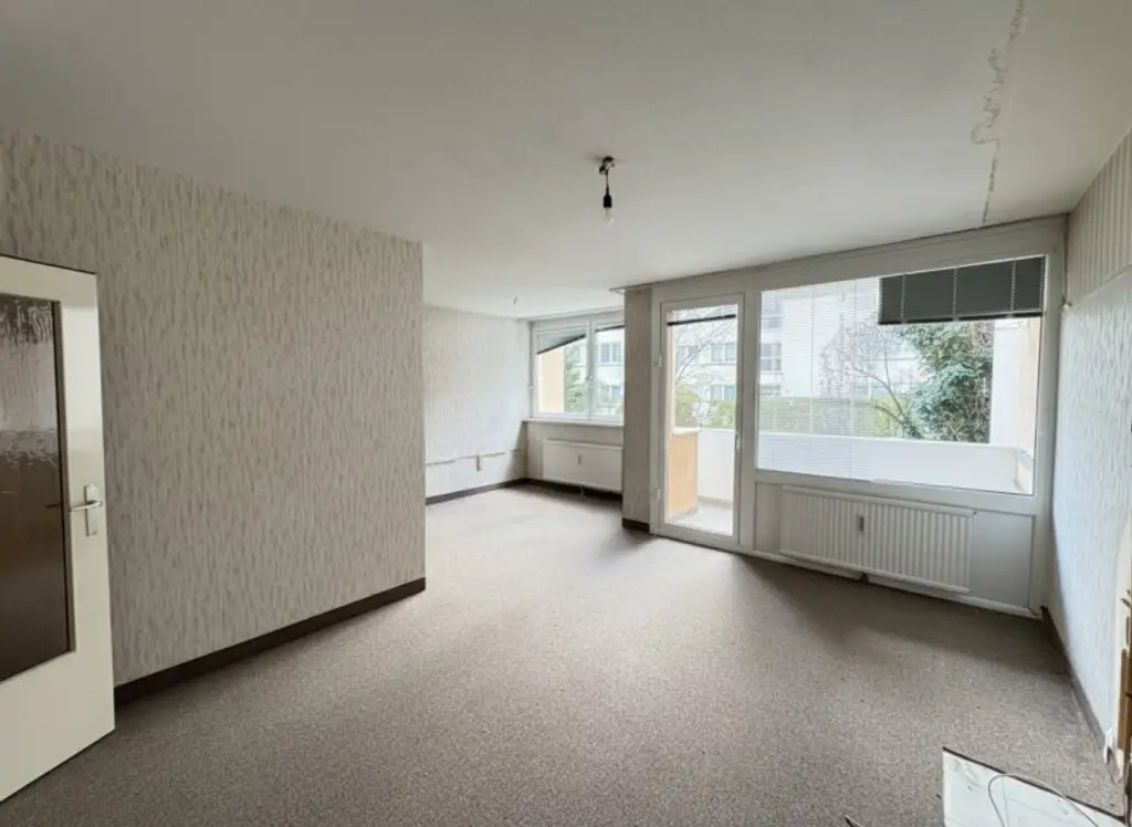 Charmanter Familienhit mit Loggia & viel Potenzial in absoluter Ruhelage von Klosterneuburg