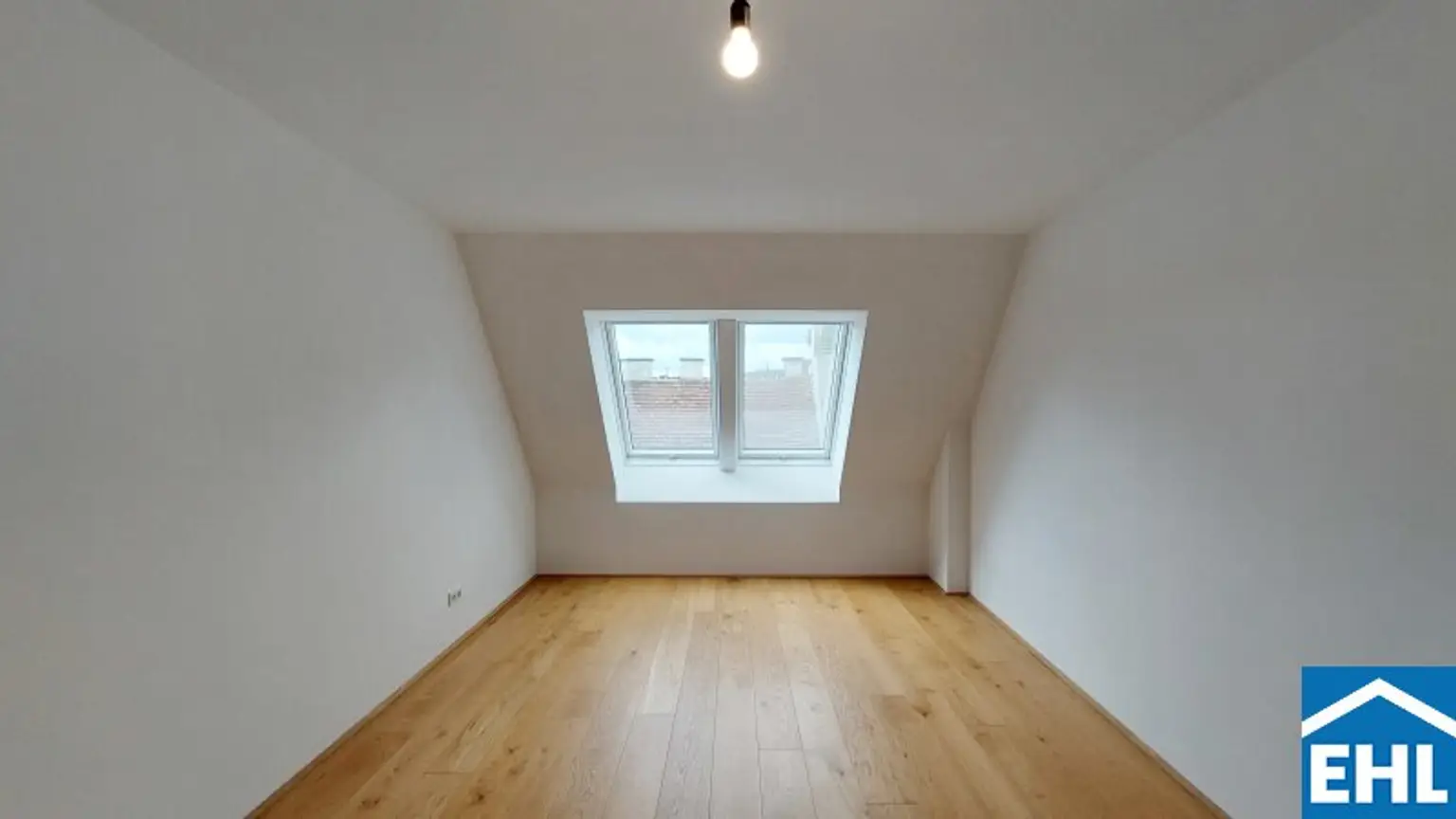 Traumhafte 3-Zimmer-Maisonette im Dachgeschoss mit Dachterrasse im Servitenviertel - U4 Nähe!