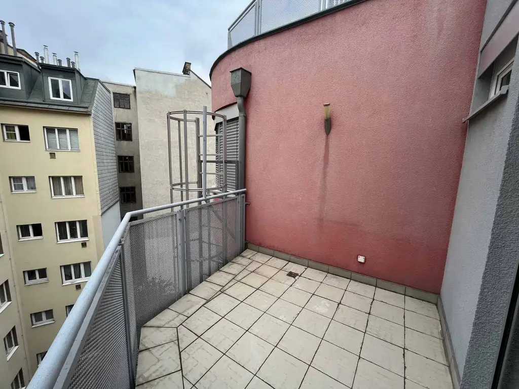 Neubau-Wohnung mit 3 Zimmern und Balkon in Ruhelage - mitten im 9. Bezirk!