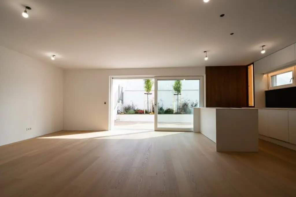 THE UNIQUE HILL SIDE RESIDENCES