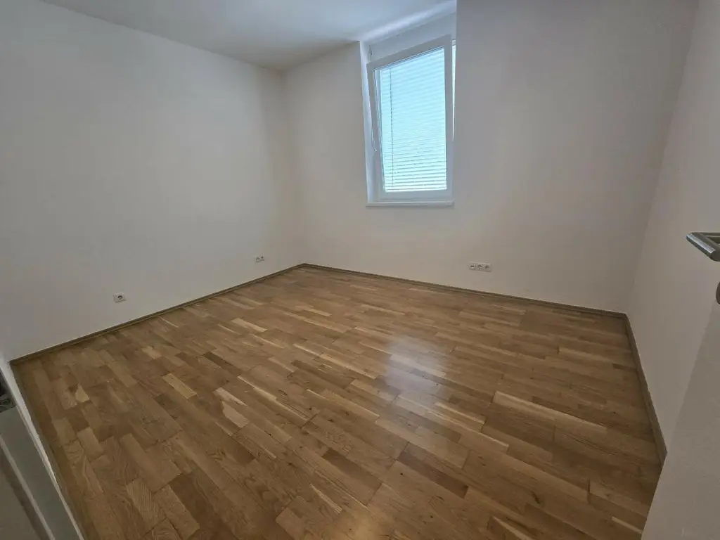 Entzückende Dreizimmerwohnung mit Balkon!