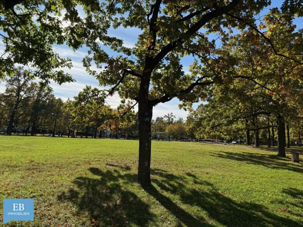 Wohnen direkt am Napoleonwald: Grundstück mit Potential in 1130 Wien