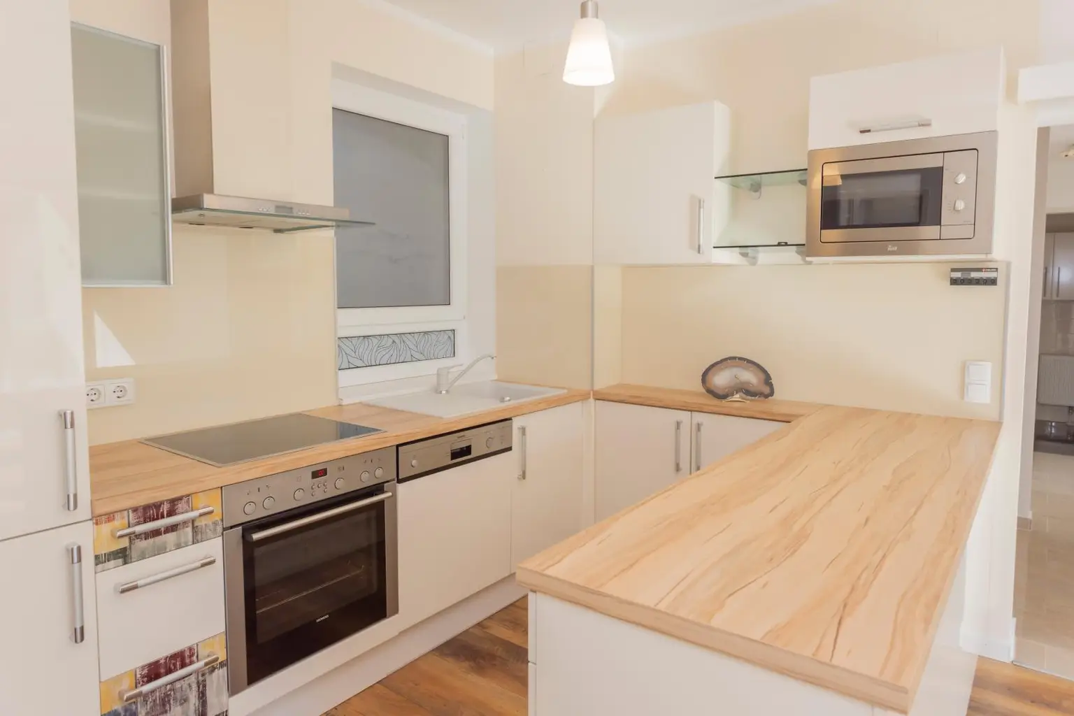 Helle 3-Zimmer-Wohnung mit Loggia in ruhiger Grünlage von Mauerbach