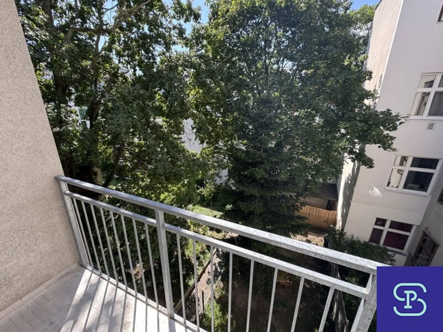 Provisionsfrei: Unbefristeter 67m² Altbau mit Einbauküche und Balkon - 1140 Wien