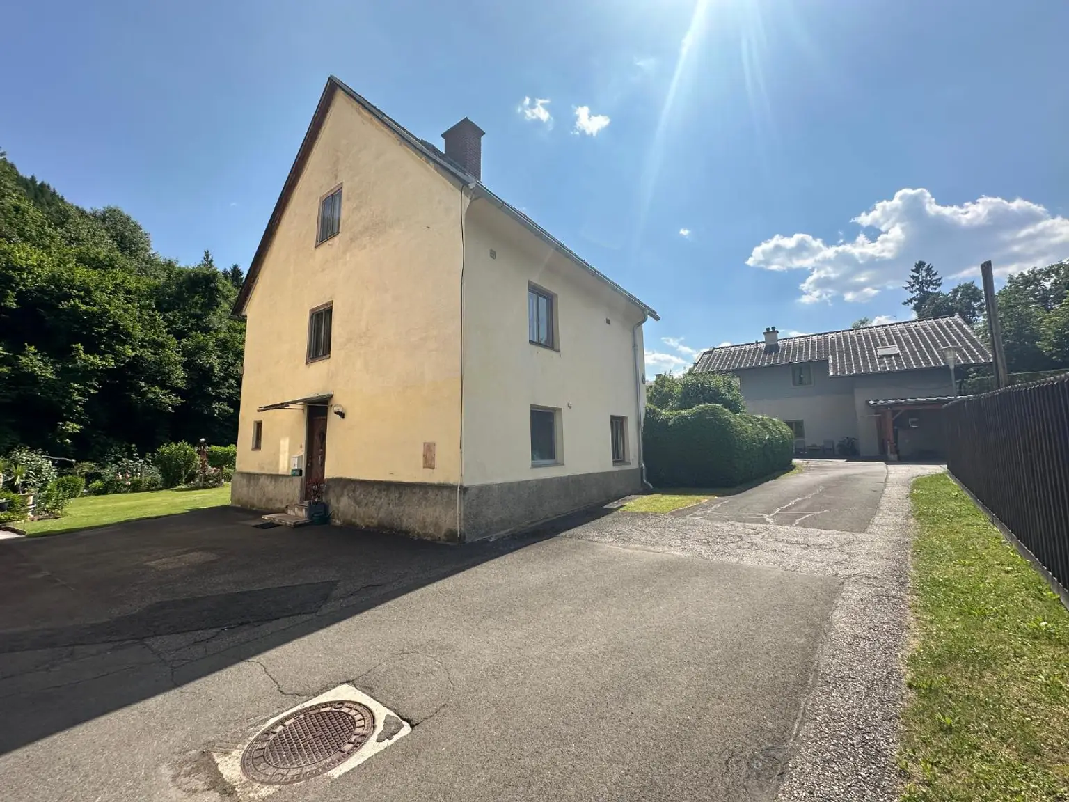 ***Historisches Haus nahe Schloss Graschnitz - gepflegt & verkaufsbereit***